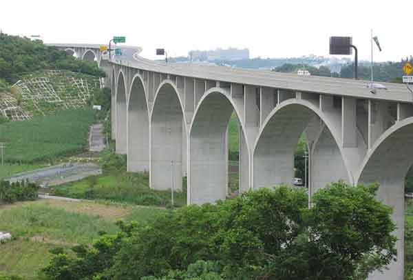 沖縄南風原高架橋